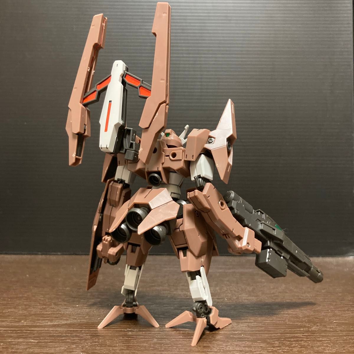 qgガンプラ完成品ジャンク2体セット 機動戦士ガンダム 水星の qgガンプラ完成品ジャンク2体セット 機動戦士ガンダム 水星の