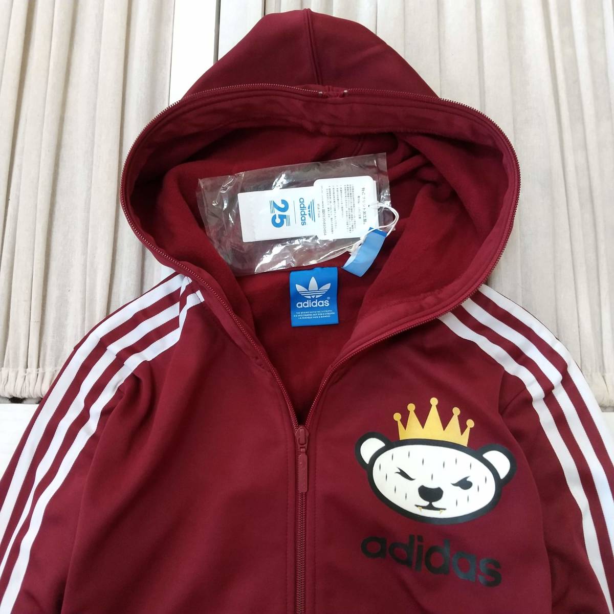 希少】新品タグ付 アディダスオリジナルス NIGO フルジップ 希少】新品タグ付 アディダスオリジナルス NIGO フルジップ
