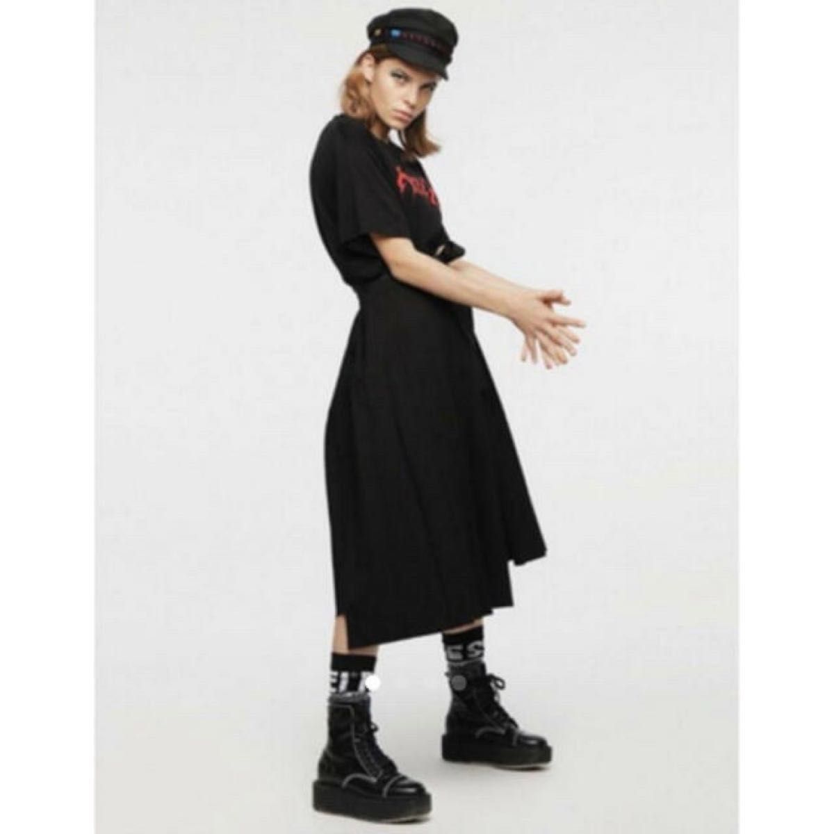 送料関税込み☆DIESEL ロゴ アシンメトリー スカート 新品》DIESEL アシンメトリーサイドスリットスカート サイズS