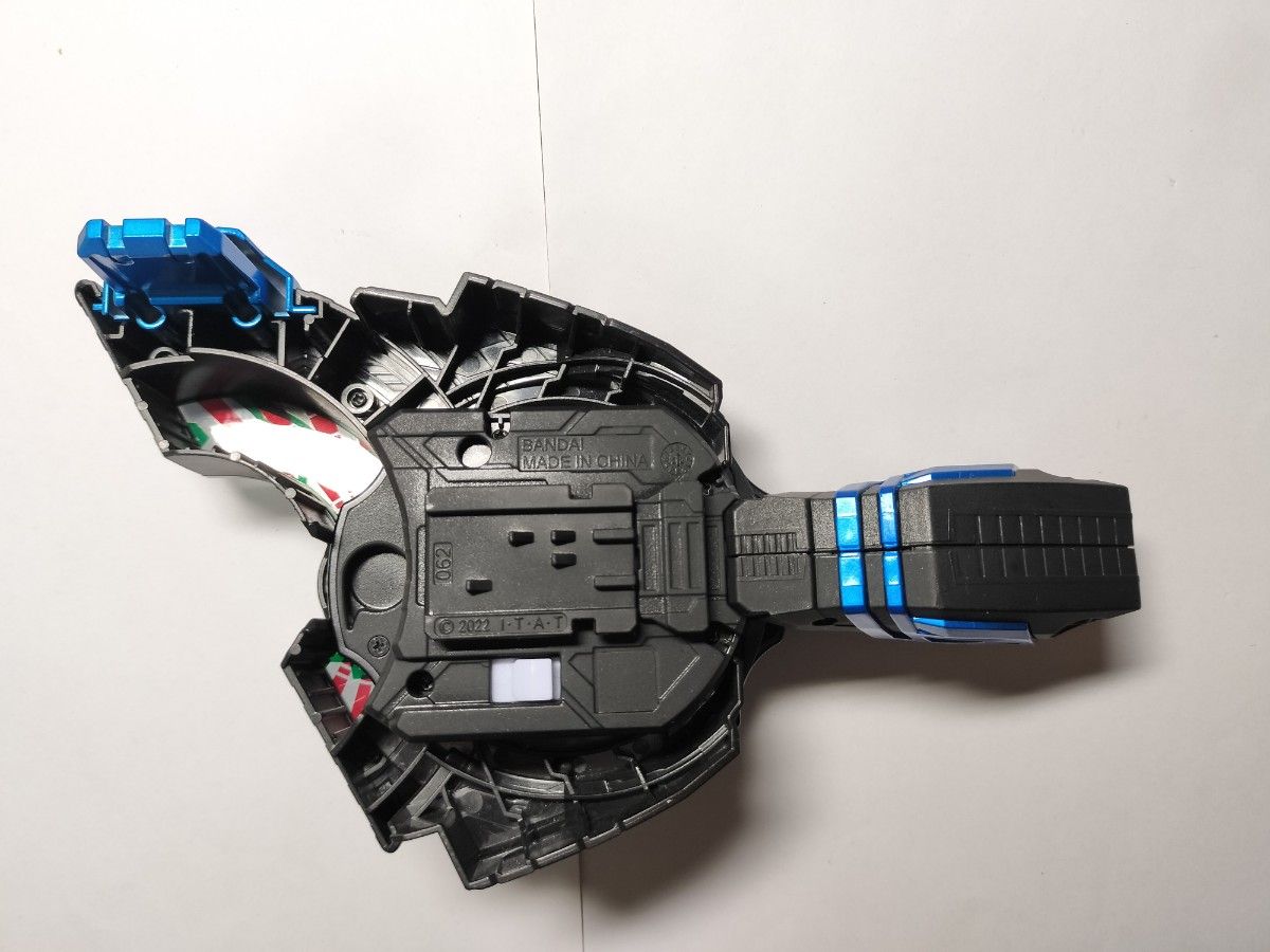 Xギーツ風塗装品】 マグナムレイズバックル ブーストレイズ Xギーツ風塗装品】 マグナムレイズバックル ブーストレイズ