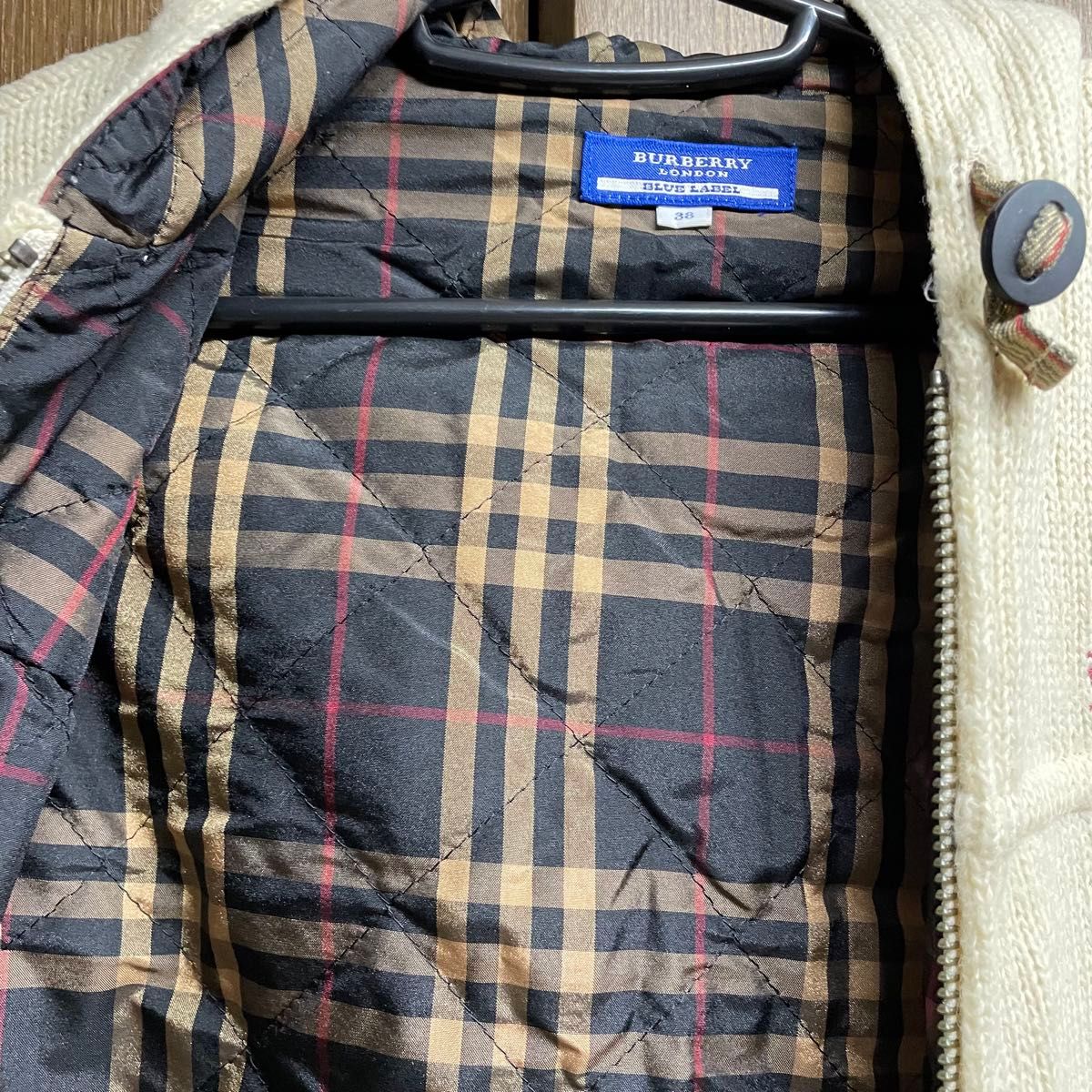 Burberry バーバリー パーカー ベージュ 三陽商会 長袖 ブルー Burberry バーバリー パーカー ベージュ 三陽商会 長袖 ブルー