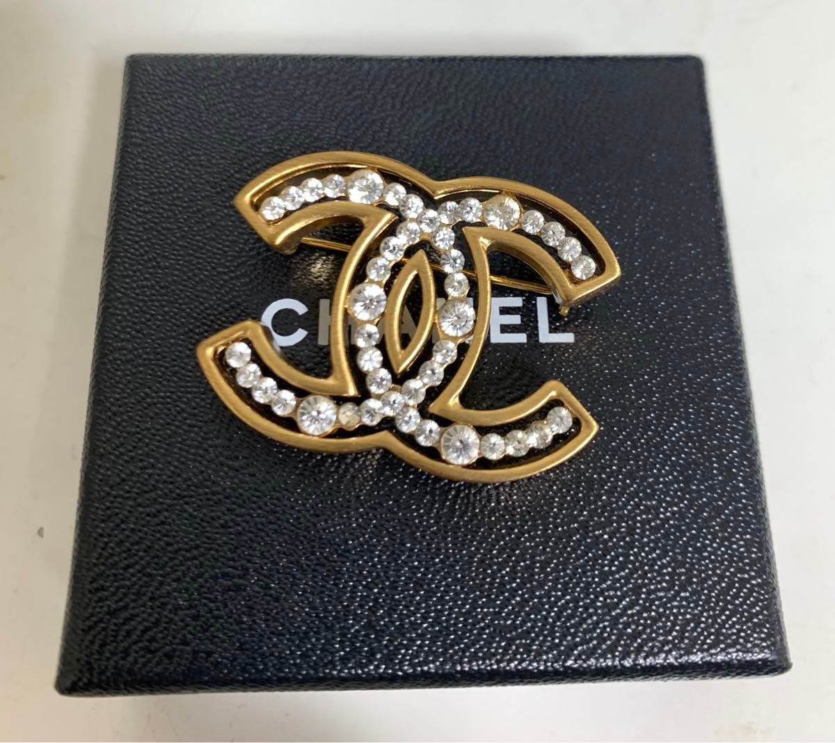 『5年保証』 CHANEL シャネル ブローチ ライン ココマーク アクセサリー イエローゴールド