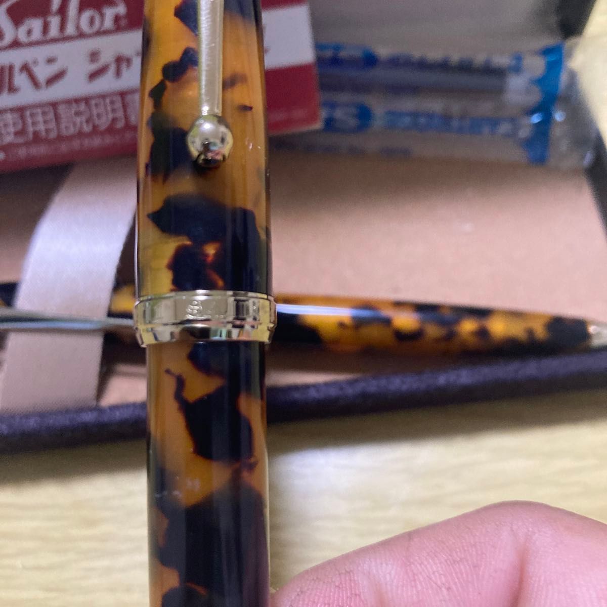 レア セーラー 万年筆 FOUNDED 1911 べっ甲柄×ゴールド 筆記 レア セーラー 万年筆 FOUNDED 1911 べっ甲柄×ゴールド 筆記