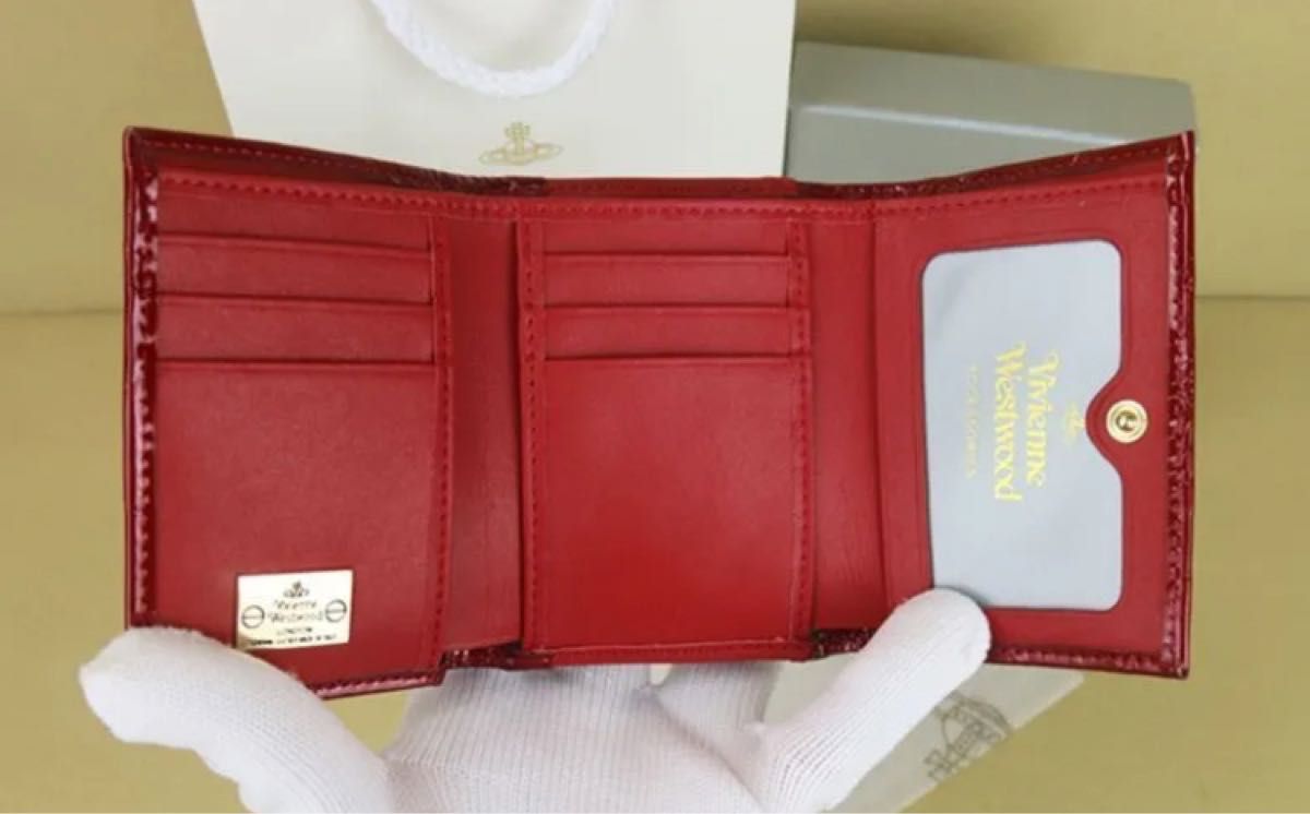 Vivienne Westwood 三つ折り財布 レッド エナメル がま口 Vivienne Westwood 三つ折り財布 レッド エナメル がま口