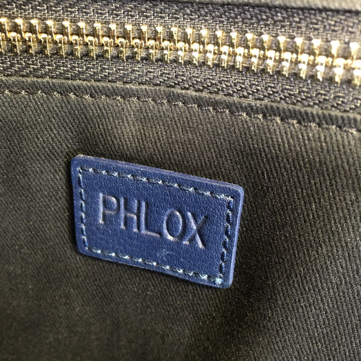 PHLOX Ｌ字ファスナー　ハンドバッグ　大きめクラッチバック　A4サイズ　ビジネスバック　セカンドバック　中古 (H1505)_画像7