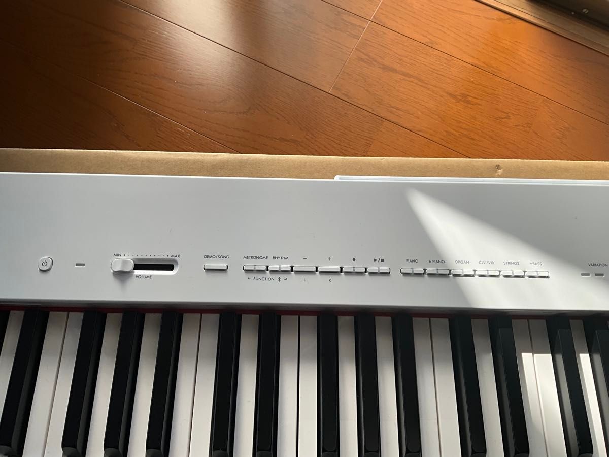 YAMAHA ヤマハ 電子ピアノ 白 P-225 88鍵盤|Yahoo!フリマ(旧 YAMAHA ヤマハ 電子ピアノ 白 P-225 88鍵盤|Yahoo!フリマ(旧