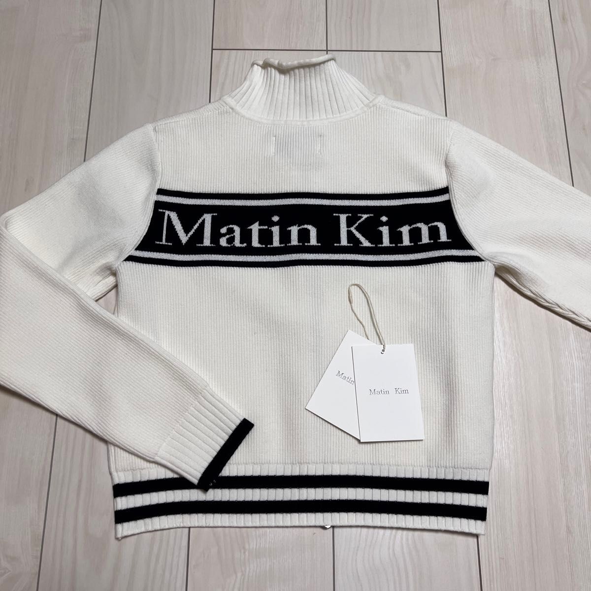 Matin Kim SPELL POINT STRIPE KNIT CARDIGAN|Yahoo!フリマ(旧 Matin Kim SPELL POINT STRIPE KNIT CARDIGAN|Yahoo!フリマ(旧