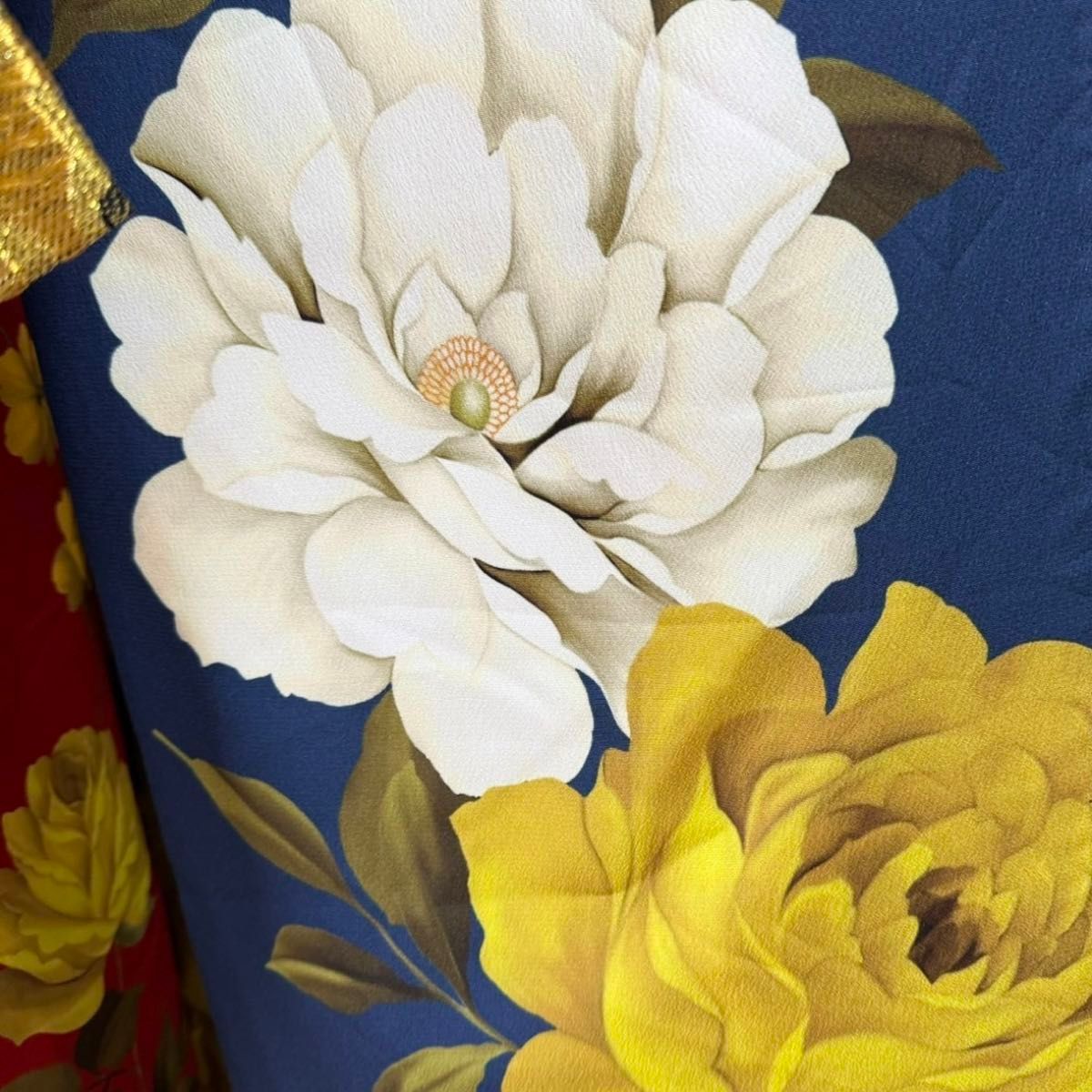 美品 牡丹 大柄 染め分け 珍品 赤青 逸品 フルセット 振袖 美品 牡丹 大柄 染め分け 珍品 赤青 逸品 フルセット 振袖