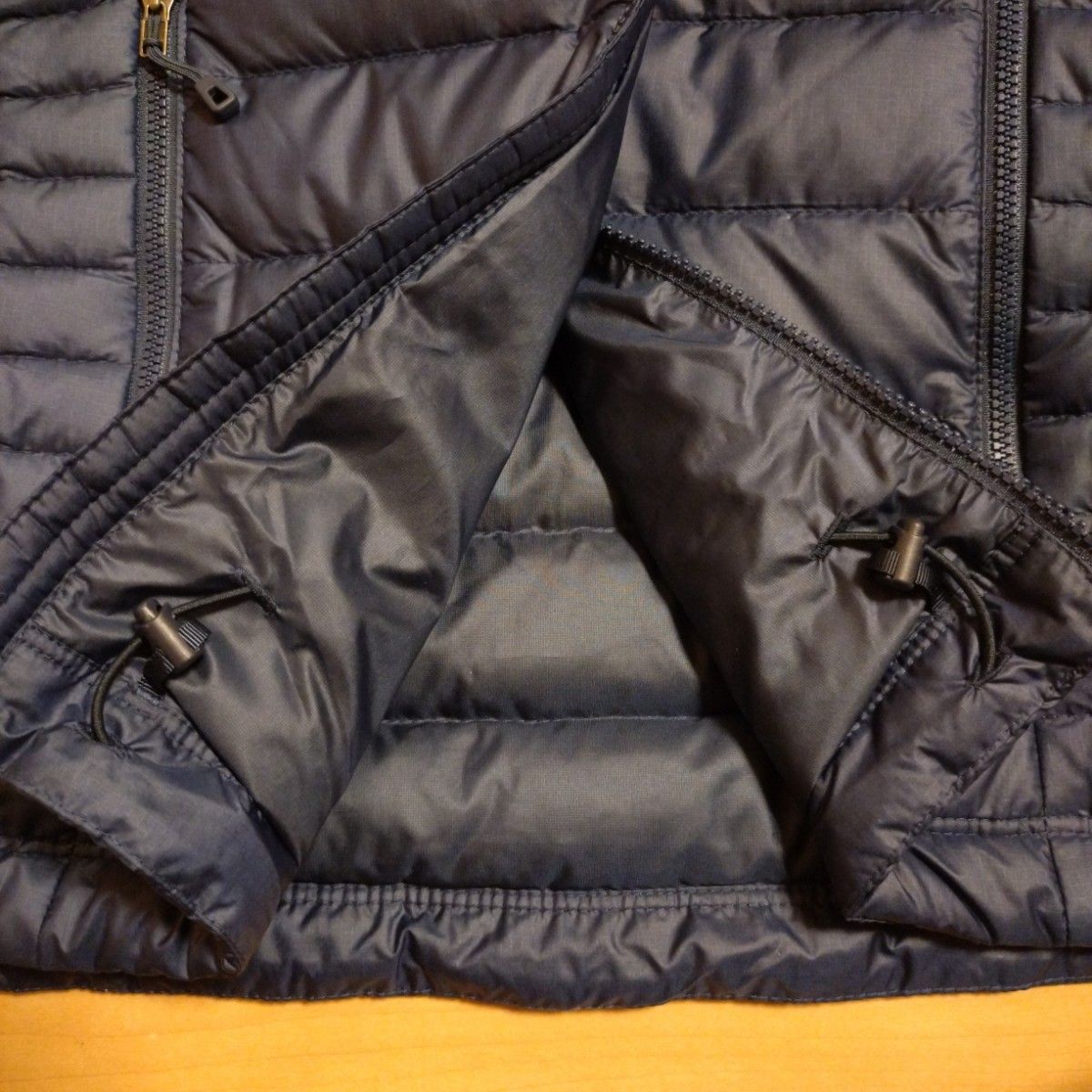 パタゴニア patagonia ダウンセーターフーディ レディースXS パタゴニア patagonia ダウンセーターフーディ レディースXS