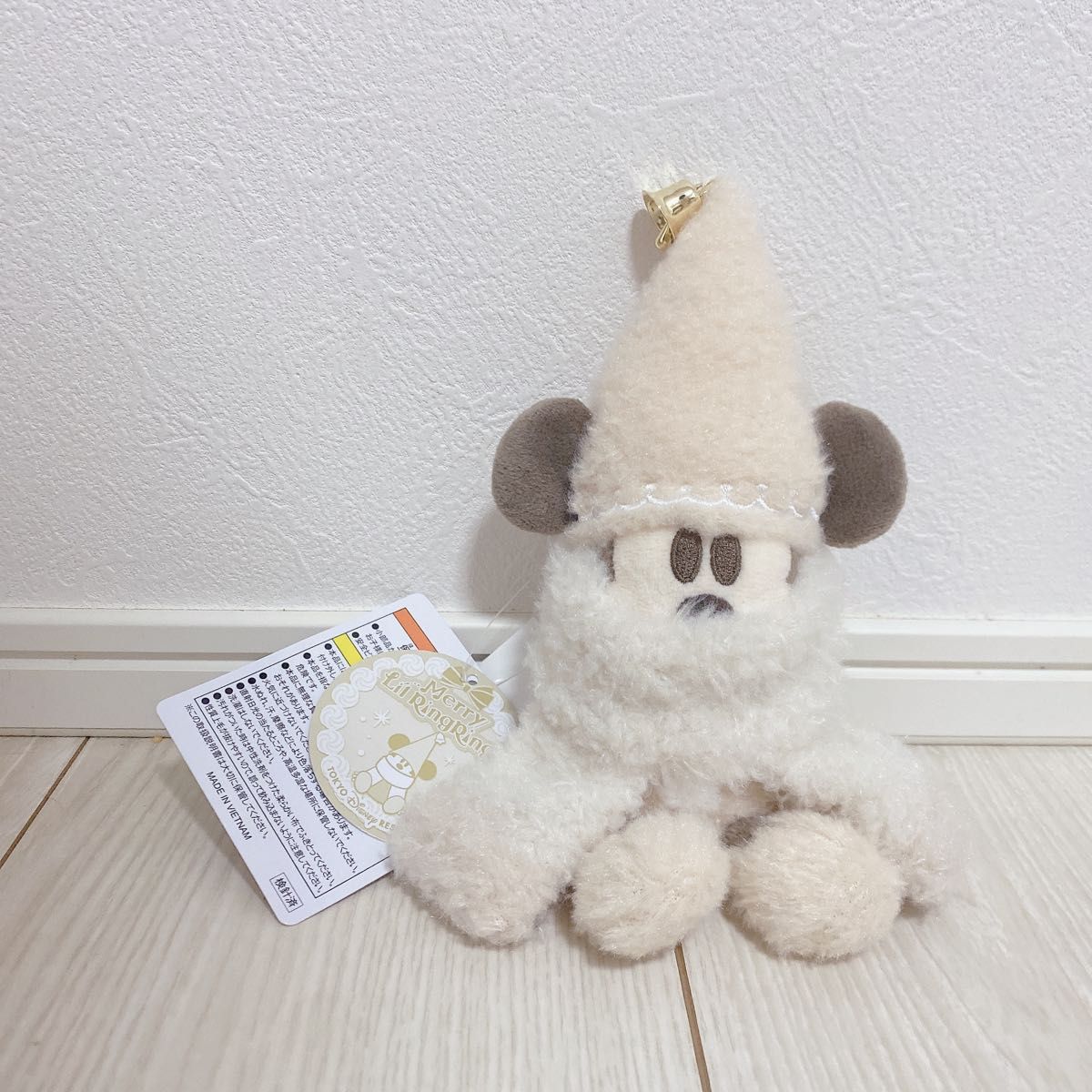 ディズニー クリスマス 2024 リルリンリン ぬいぐるみバッジ 白 ディズニー クリスマス 2024 リルリンリン ぬいぐるみバッジ 白