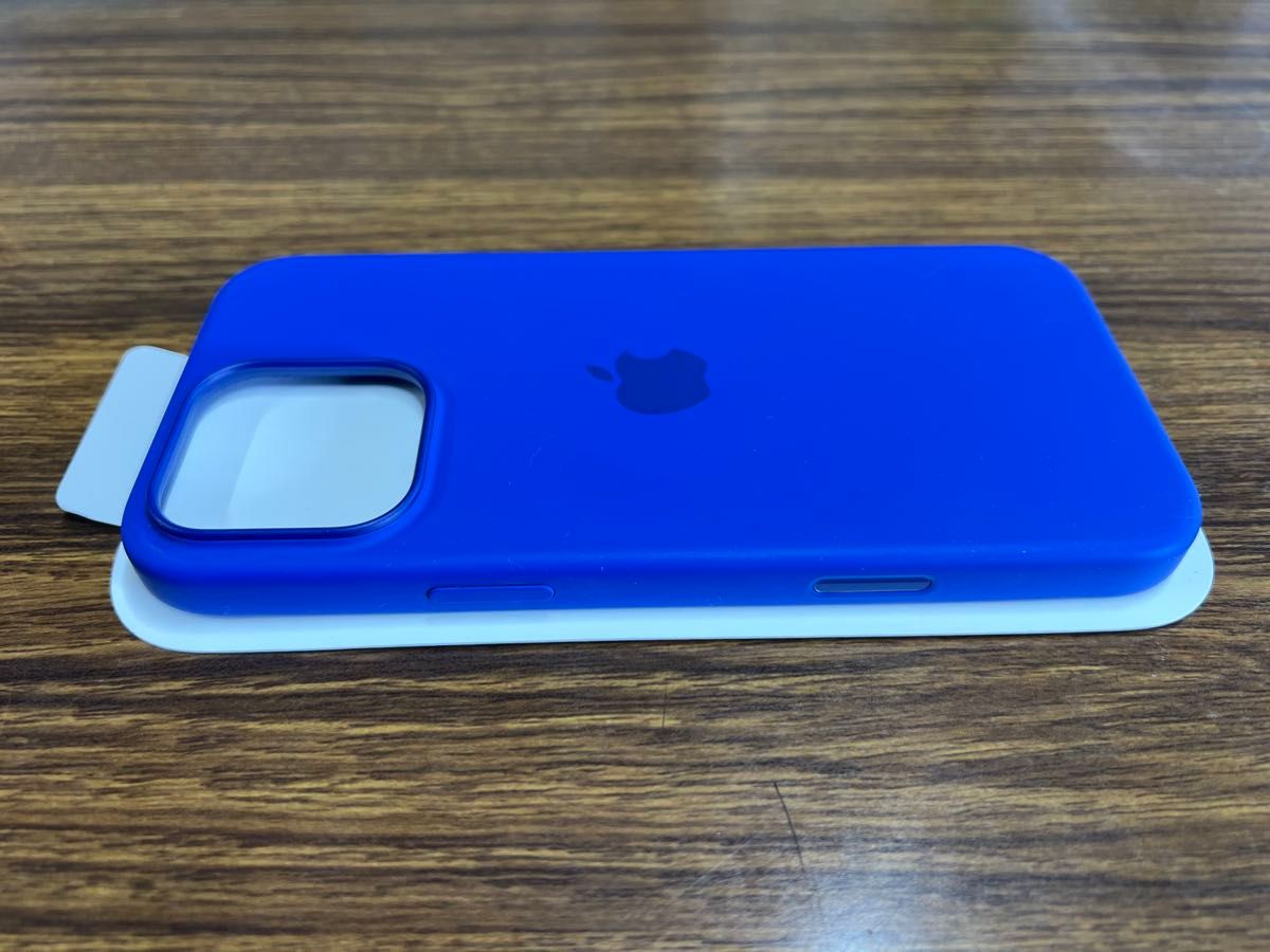 Apple純正 iPhone 16 Pro Max シリコンケース ウルトラマリン Apple純正 iPhone 16 Pro Max シリコンケース ウルトラマリン