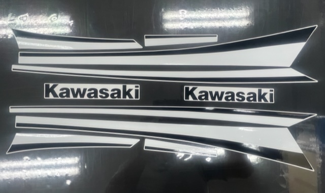 【即決】リプロ品★旧車・KH250/400最終型B5ラインステッカーキット・宅急便平状態送料込み/高品質3M/最速配送