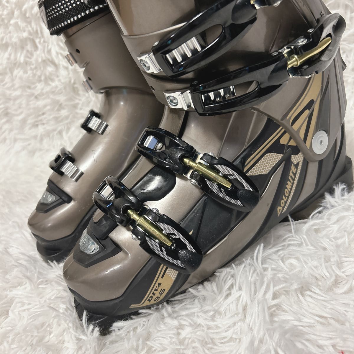 ドロミテ DOLOMITE DIVA 9 6 スキーブーツ 26-26 5cm|Yahoo ドロミテ DOLOMITE DIVA 9 6 スキーブーツ 26-26 5cm|Yahoo