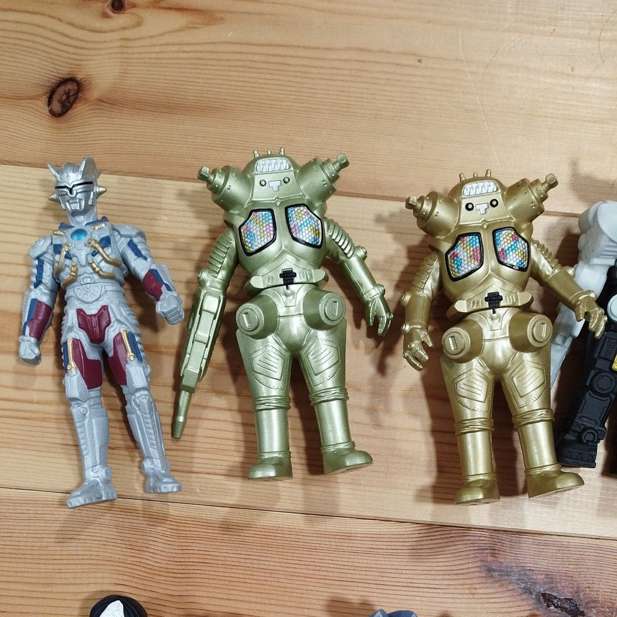 ウルトラマン ウルトラ怪獣 ソフビ 18体 セット|Yahoo!フリマ ウルトラマン ウルトラ怪獣 ソフビ 18体 セット|Yahoo!フリマ