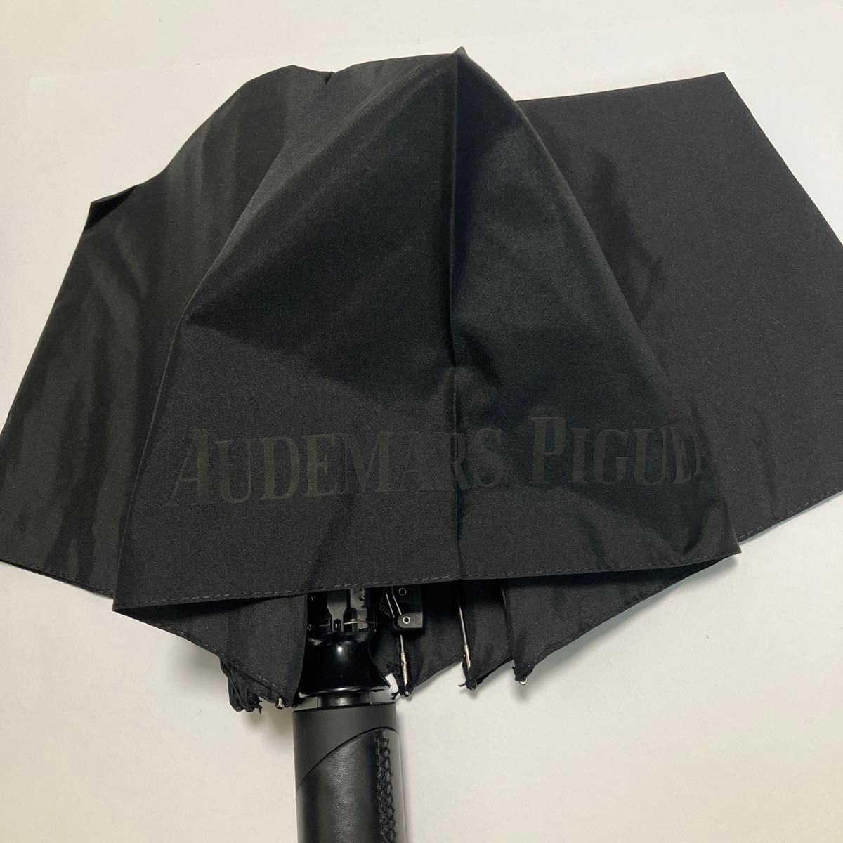 新品未使用】折りたたみ傘 黒 AUDEMARS PIGUET(オーデマピゲ 新品未使用】折りたたみ傘 黒 AUDEMARS PIGUET(オーデマピゲ