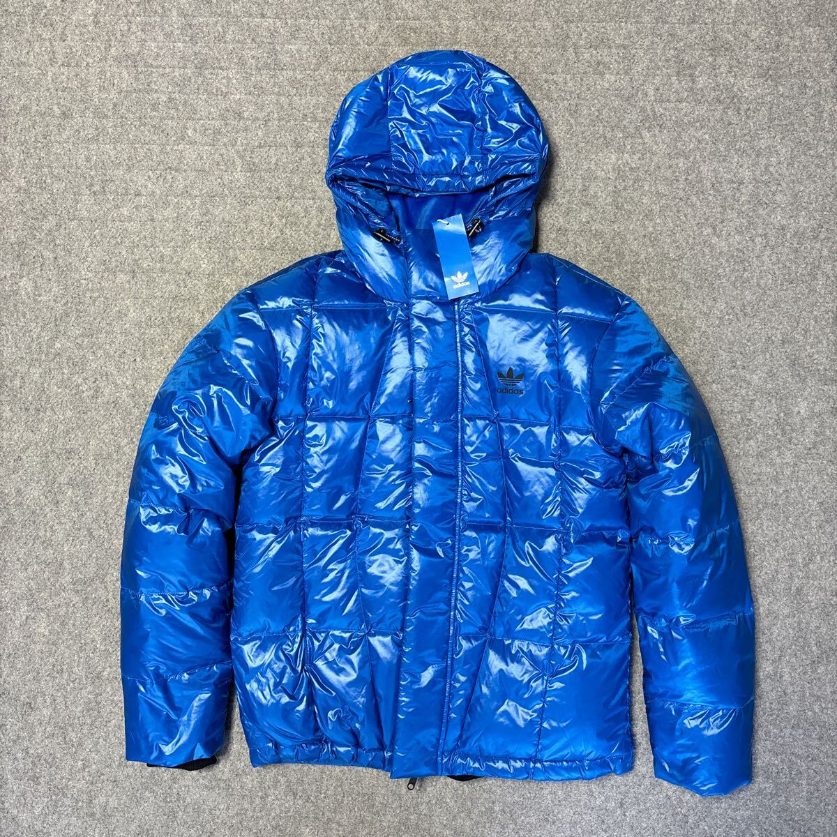 Lサイズ 定価2万9700円 新品 アディダス オリジナルス ダウン Lサイズ 定価2万9700円 新品 アディダス オリジナルス ダウン