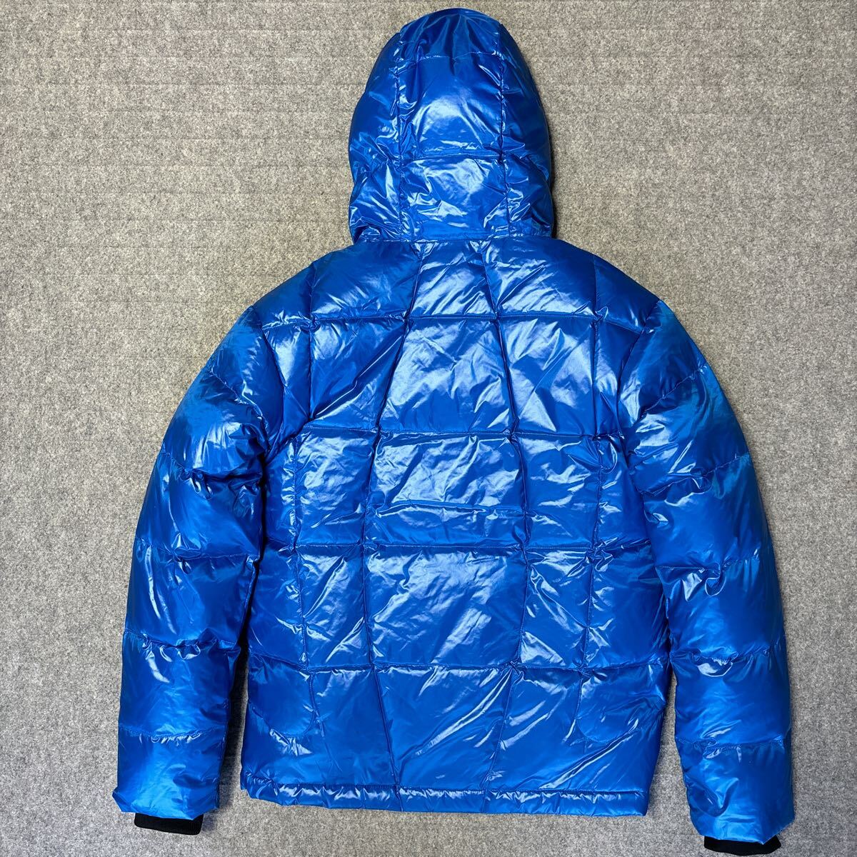 XLサイズ 定価2万9700円 新品 アディダス オリジナルス ダウン XLサイズ 定価2万9700円 新品 アディダス オリジナルス ダウン
