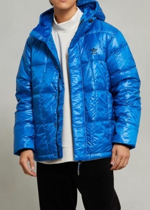 XLサイズ 定価2万9700円 新品 アディダス オリジナルス ダウン XLサイズ 定価2万9700円 新品 アディダス オリジナルス ダウン