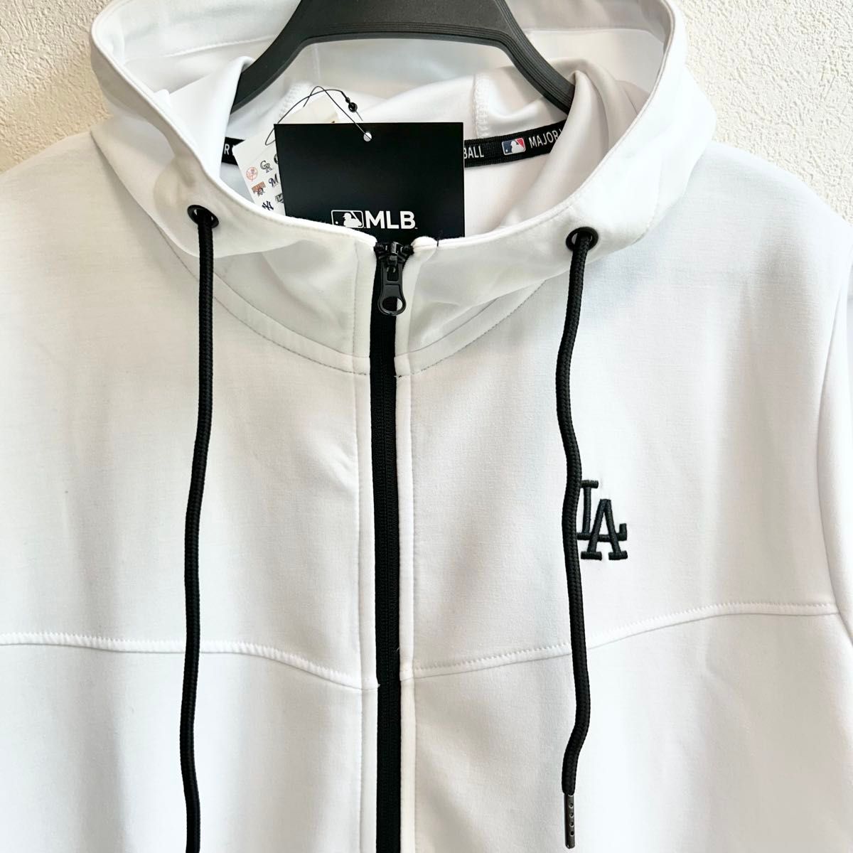 【在庫一掃】 希少 1点のみ【LL】MLB ジップパーカー&パンツ上下 ドジャース 応援ユニフォーム、ウエア