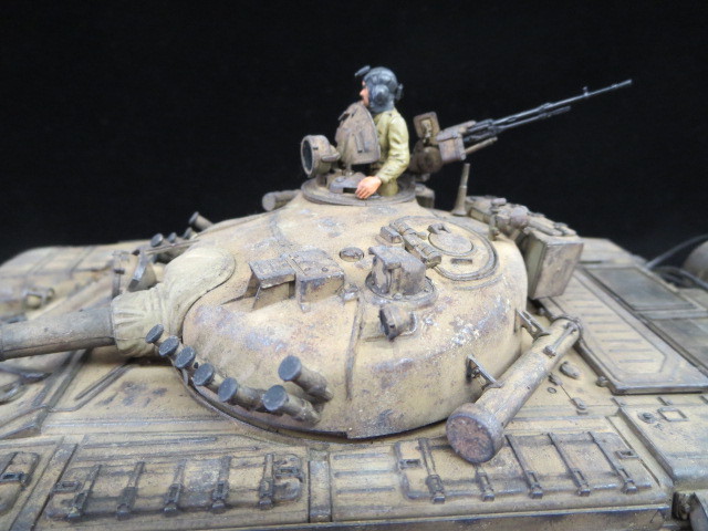 タミヤ・１/３５・Ｔ－７２型・イラク仕様・塗装完成品！_画像4