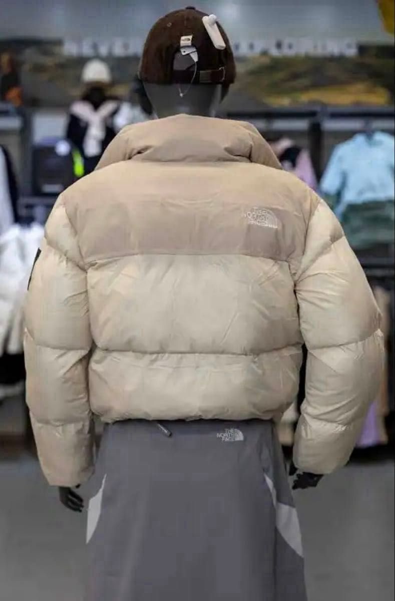 新品未着用 W'S NOVELTY NUPTSE ON BALL JACKET Sサイズ ダウン 新品未着用 W'S NOVELTY NUPTSE ON BALL JACKET Sサイズ ダウン