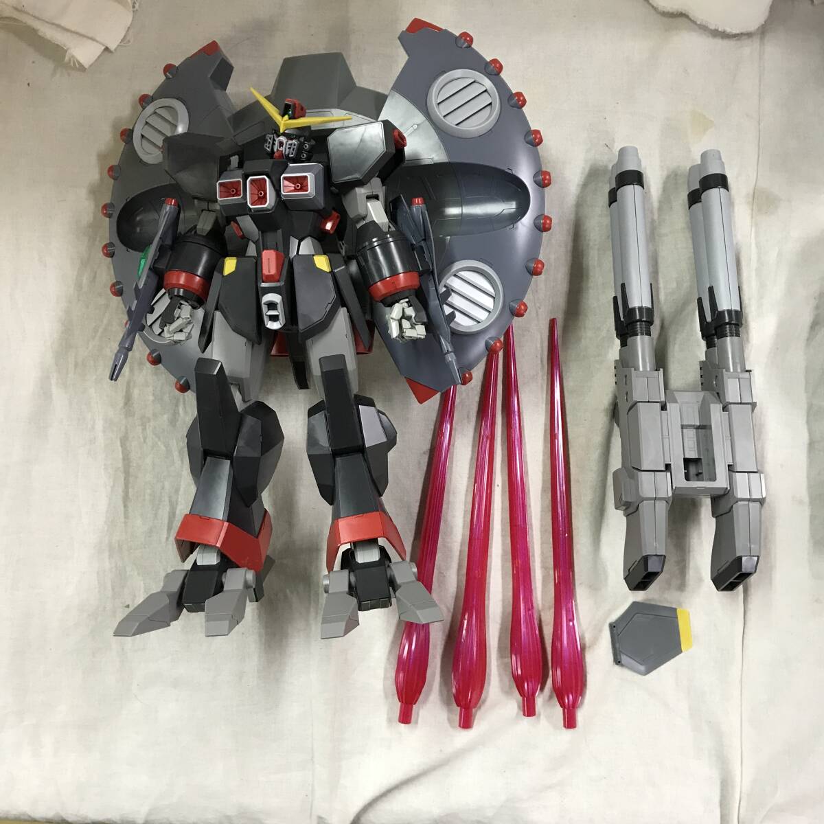 HGデストロイガンダム組み立て済み完成品 HGデストロイガンダム組み立て済み完成品