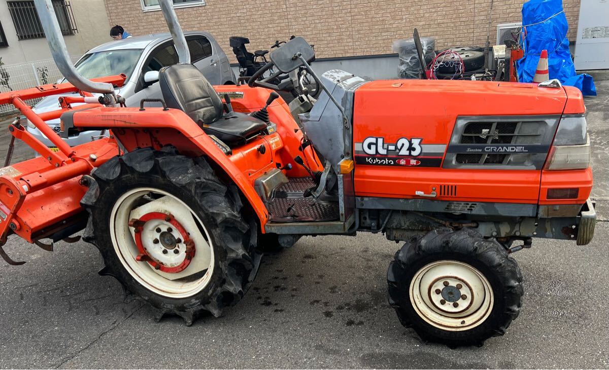 福島県郡山市発 クボタトラクター 4WD GL-23 パワステ 自動水平 福島県郡山市発 クボタトラクター 4WD GL-23 パワステ 自動水平