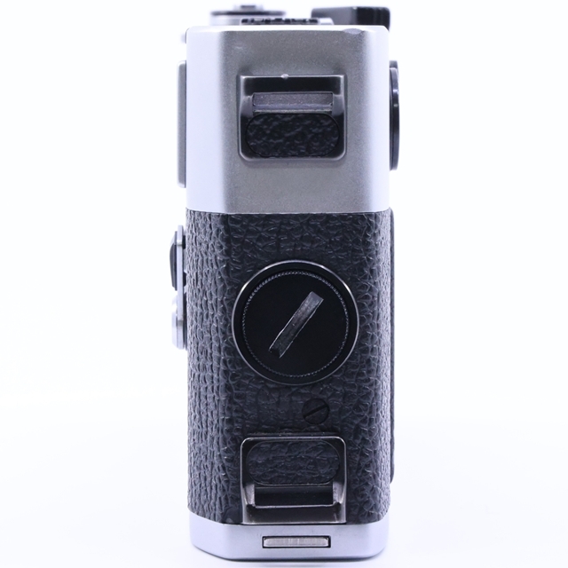 並品> Leica ライカ M5 シルバークローム 3点吊り 後期 135万番 並品> Leica ライカ M5 シルバークローム 3点吊り 後期 135万番