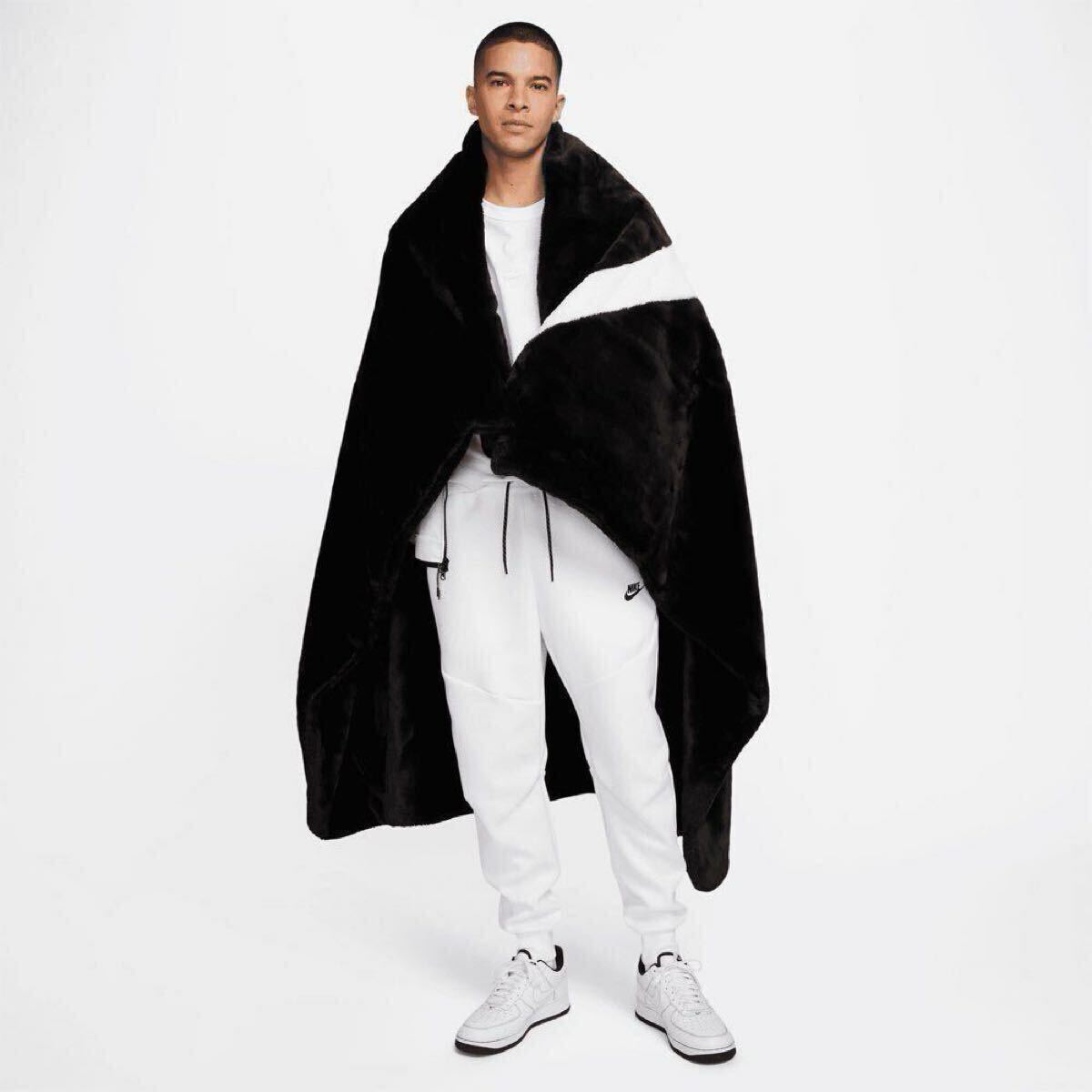 新品 定価24200円 NIKE WMNS NSW FAUX FUR BLANKET KRMG ナイキ 新品 定価24200円 NIKE WMNS NSW FAUX FUR BLANKET KRMG ナイキ