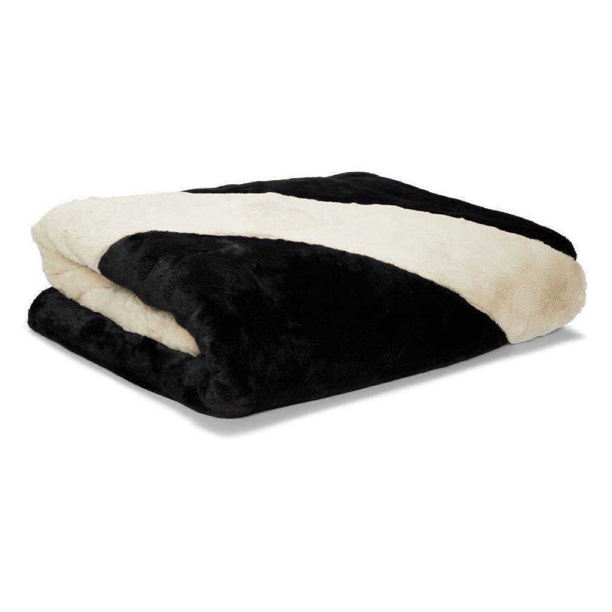 新品 定価24200円 NIKE WMNS NSW FAUX FUR BLANKET KRMG ナイキ 新品 定価24200円 NIKE WMNS NSW FAUX FUR BLANKET KRMG ナイキ