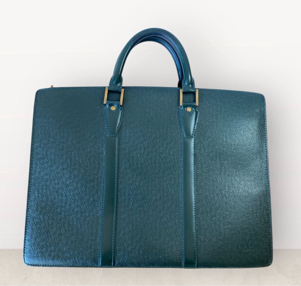 Louis Vuitton ダークグリーン ビジネスバッグ LOUIS VUITTON ルイヴィトン ビジネスバッグ タイガ レザー
