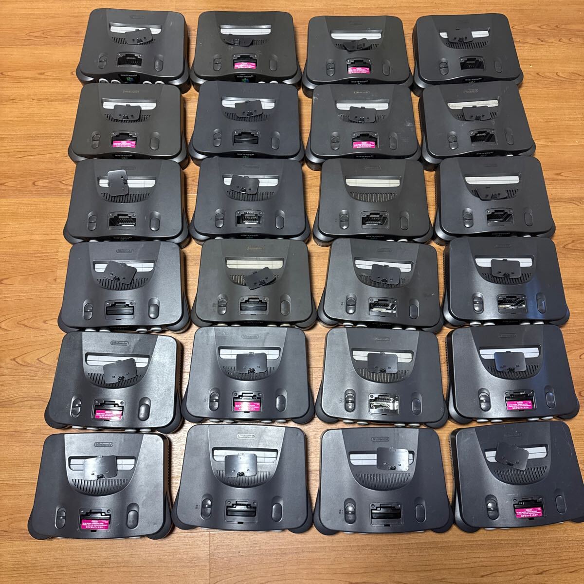 セール(SALE)開催中!ファッション通販 Yahoo!オークション - ジャンク ニンテンドー64 24台 任天堂 N64 本体、アクセサリー