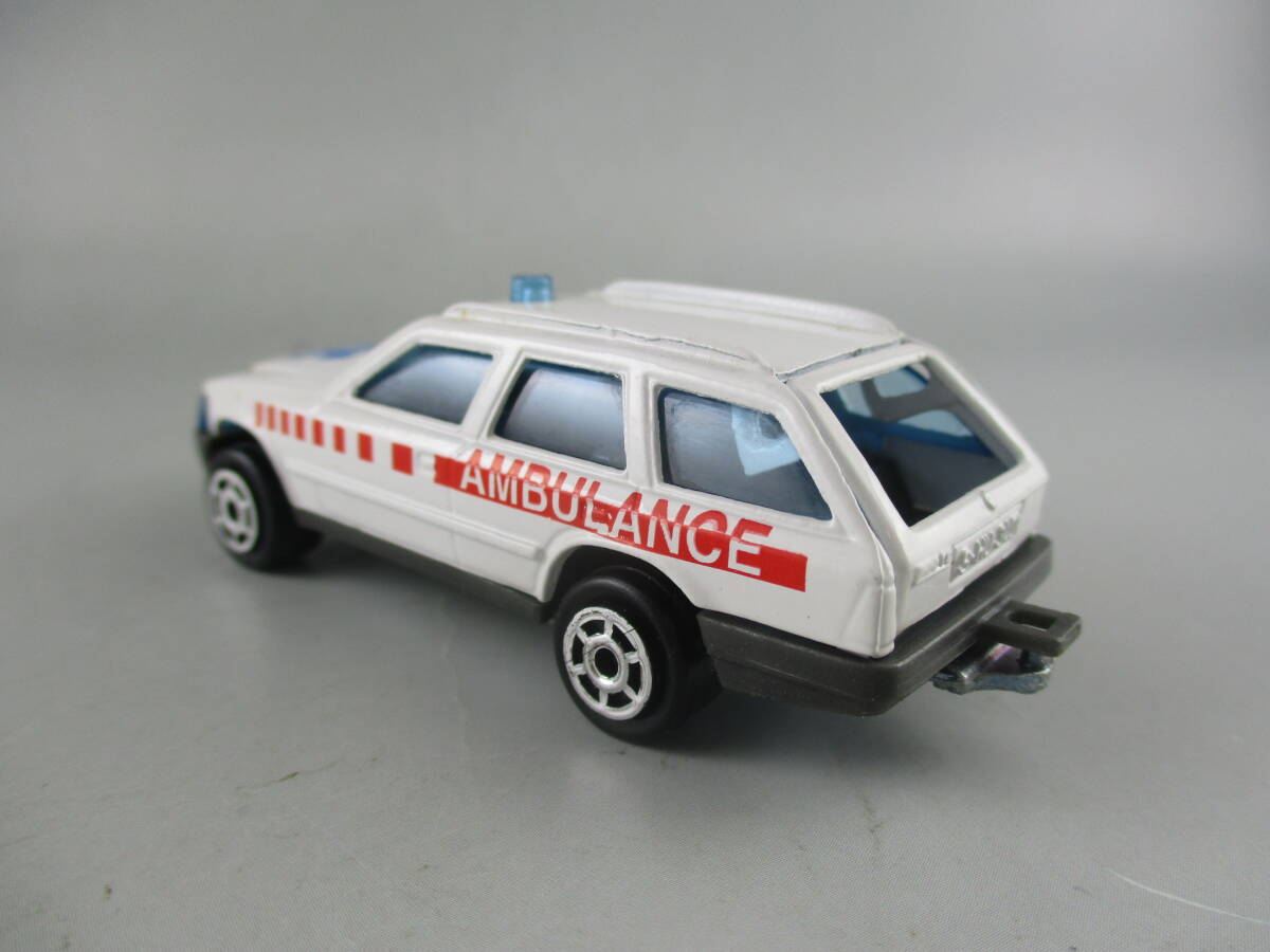  быстрое решение иметь старый MajoRette Mercedes Benz 300TE машина скорой помощи 