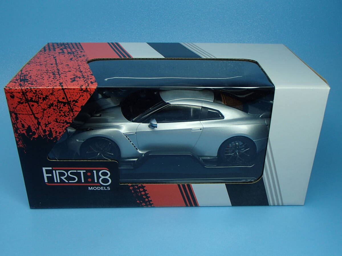 First18 1/18　日産 GT-R 2017 　シルバー 　F18-021