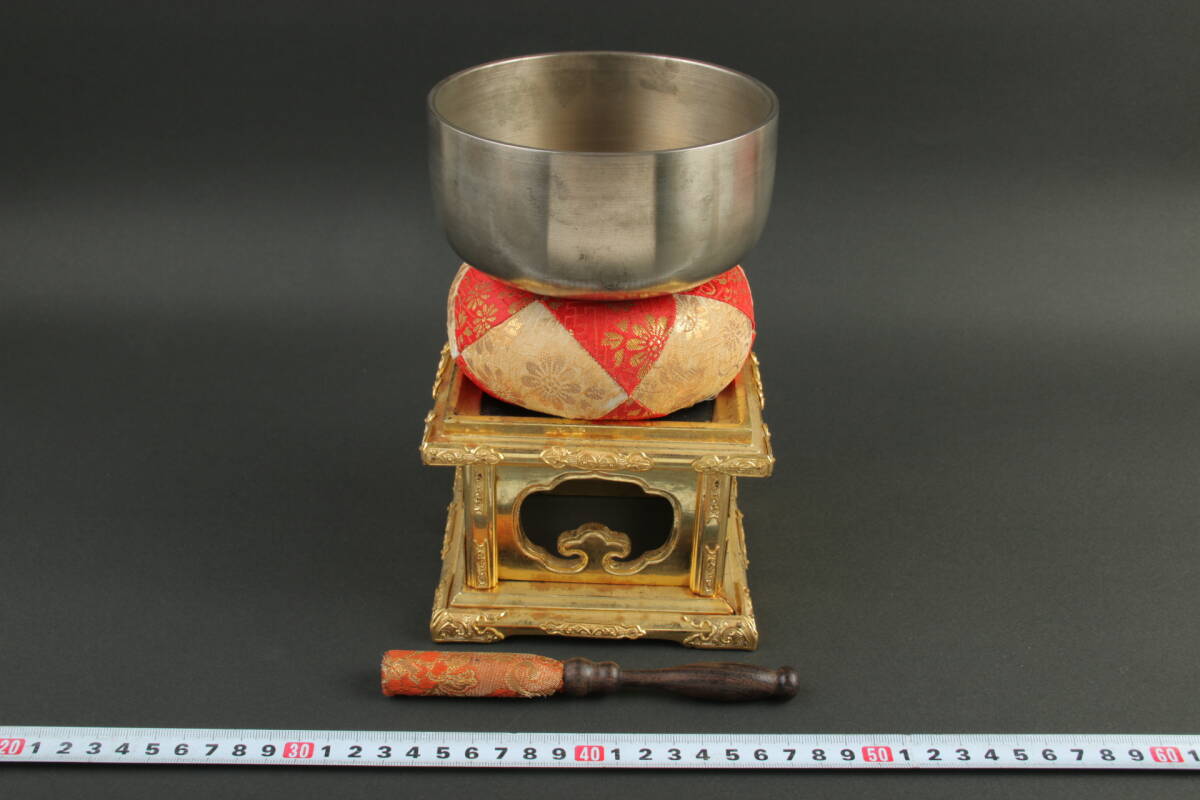 華瓶一対 真鍮製 大々型 - 仏具一般 華瓶一対 真鍮製 大々型 - 仏具一般