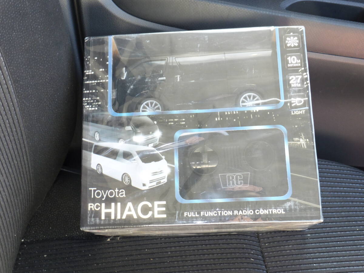 TOYOTA　RC　HIACE黒