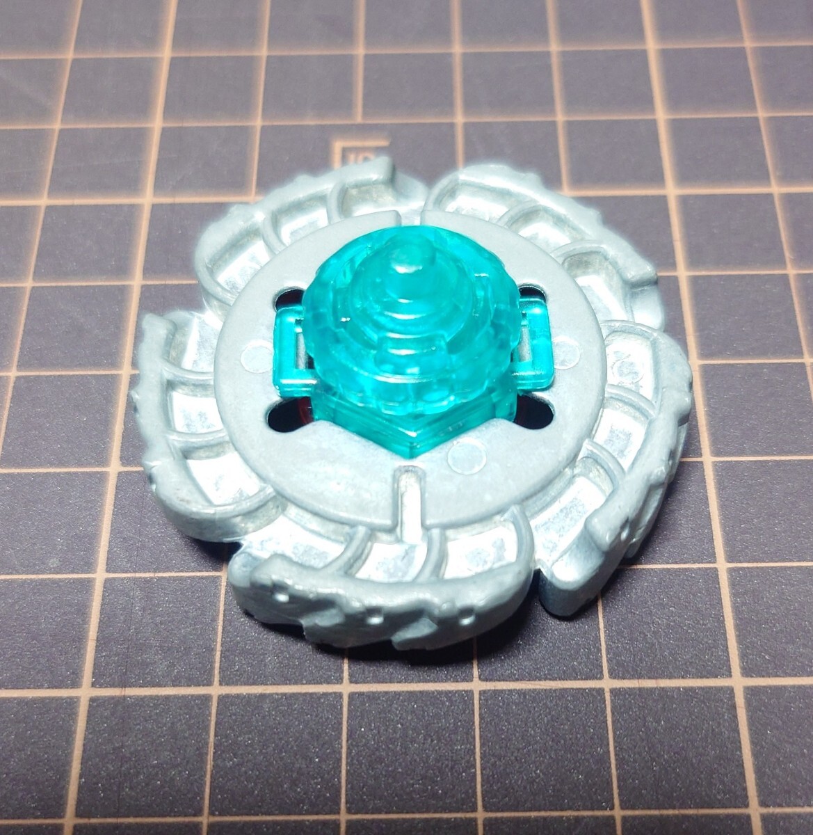 激レア!中古品 ルネードヘラクレオ105F (未使用のステッカー 激レア!中古品 ルネードヘラクレオ105F (未使用のステッカー