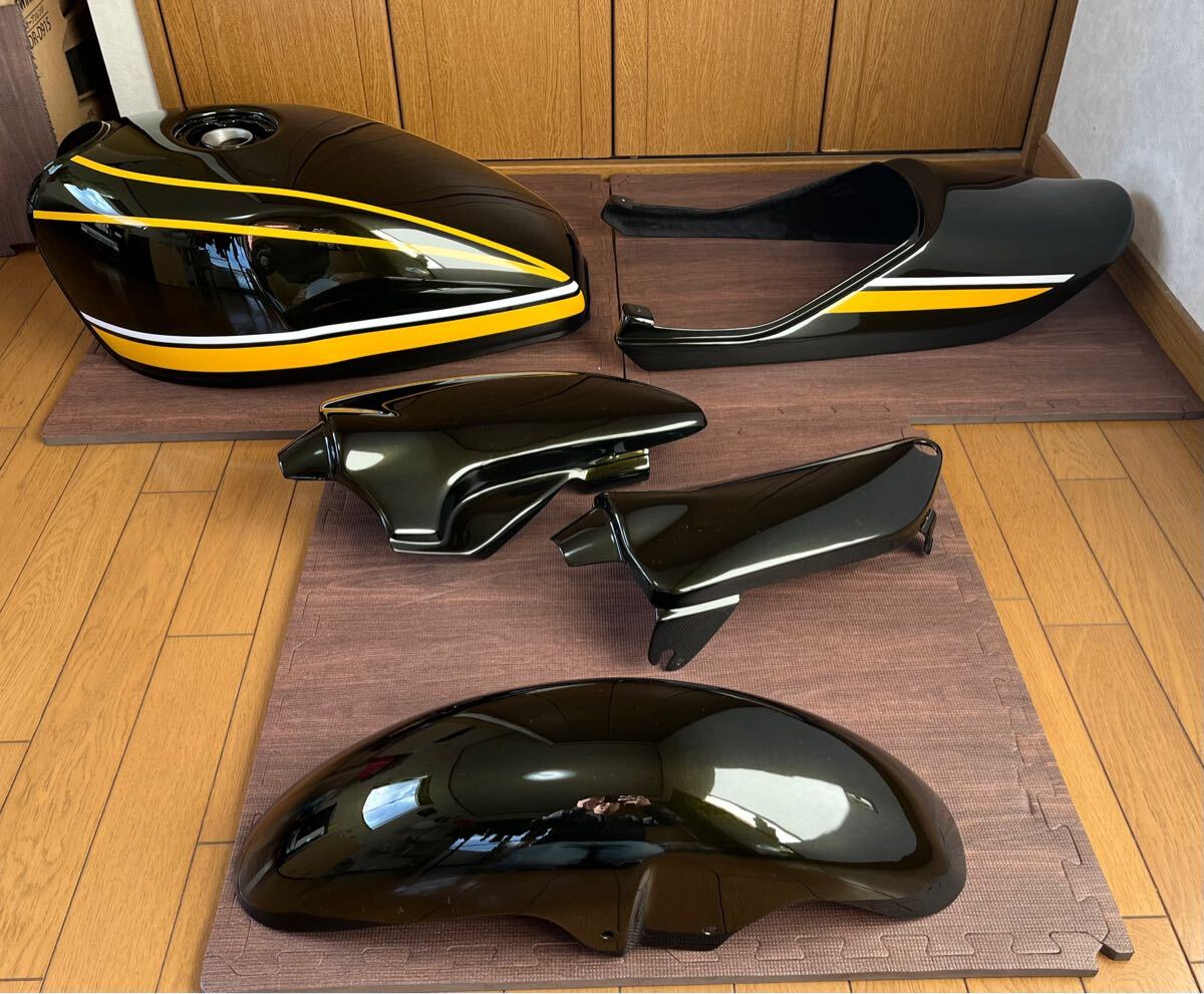 ゼファー400 タイガーカラー 外装セット 塗装後未使用 ゼファー400 タイガーカラー 外装セット 塗装後未使用