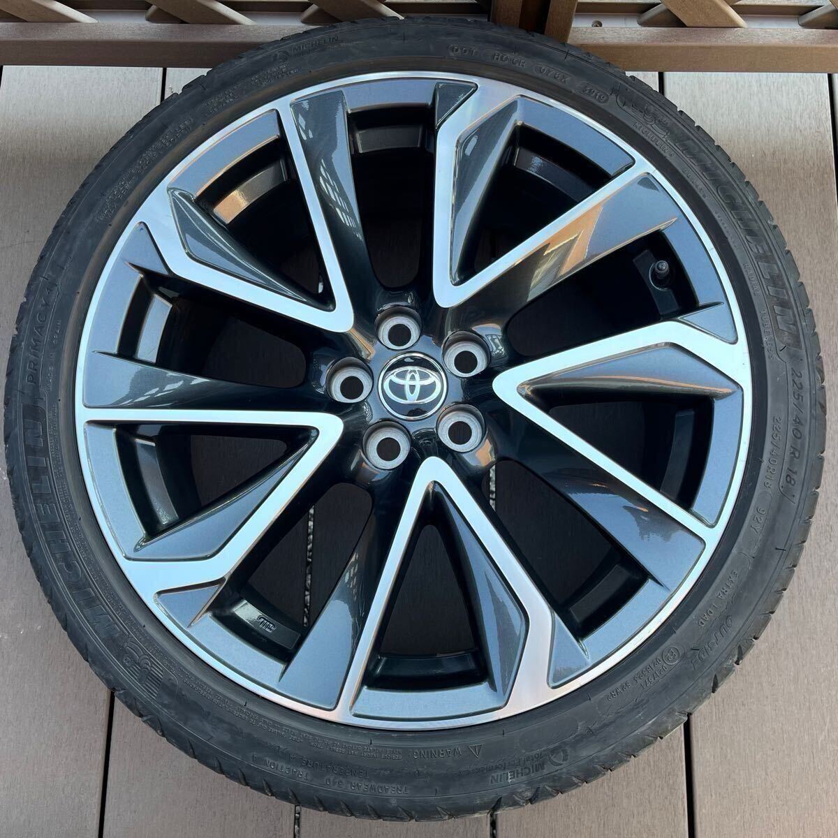 トヨタ 純正 ホイール 18×8J +40 PCD 100 5H 4本 タイヤ 225/40 トヨタ 純正 ホイール 18×8J +40 PCD 100 5H 4本 タイヤ 225/40
