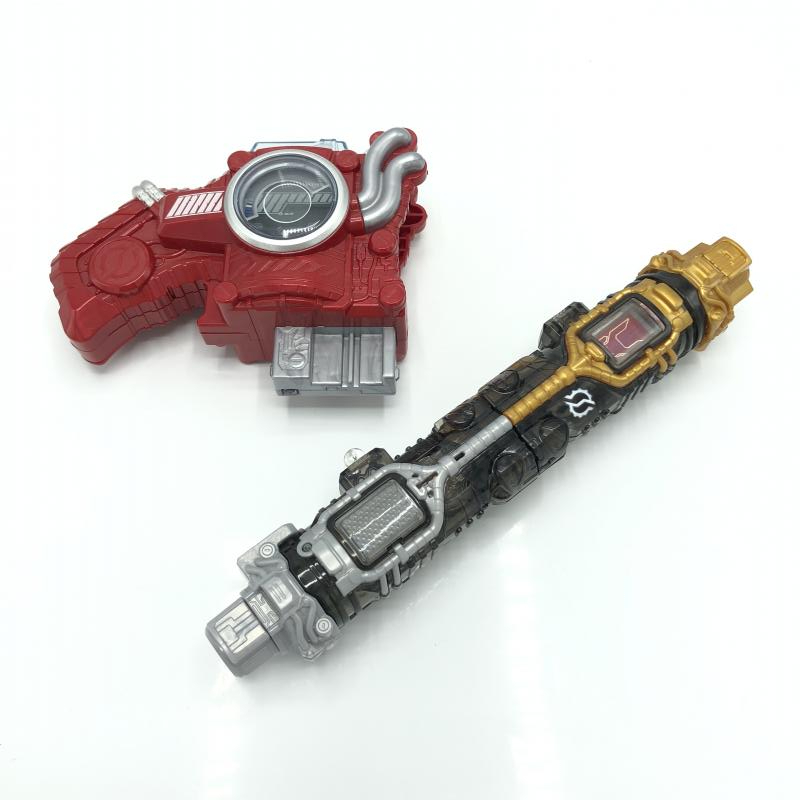 【中古】本体のみ)バンダイ DXフルフルラビットタンクボトル&ハザードトリガーセット/仮面ライダービルド[240006535953]
