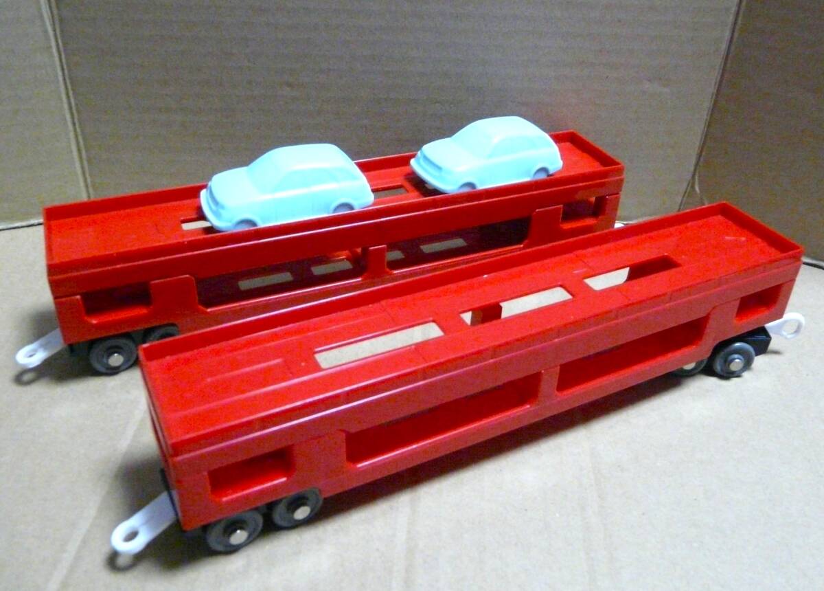 プラレール車両 トミカ 自動車運搬列車 ２両セット used