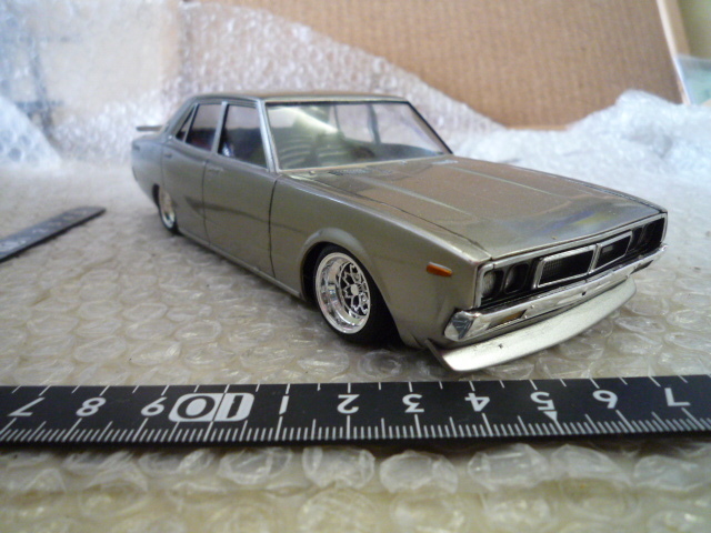 1/24 スカイライン 2000GT ヨンメリ ケンメリ シャンパンゴールド プラモデル 塗装 改造 完成品 現状渡し品 同梱不可