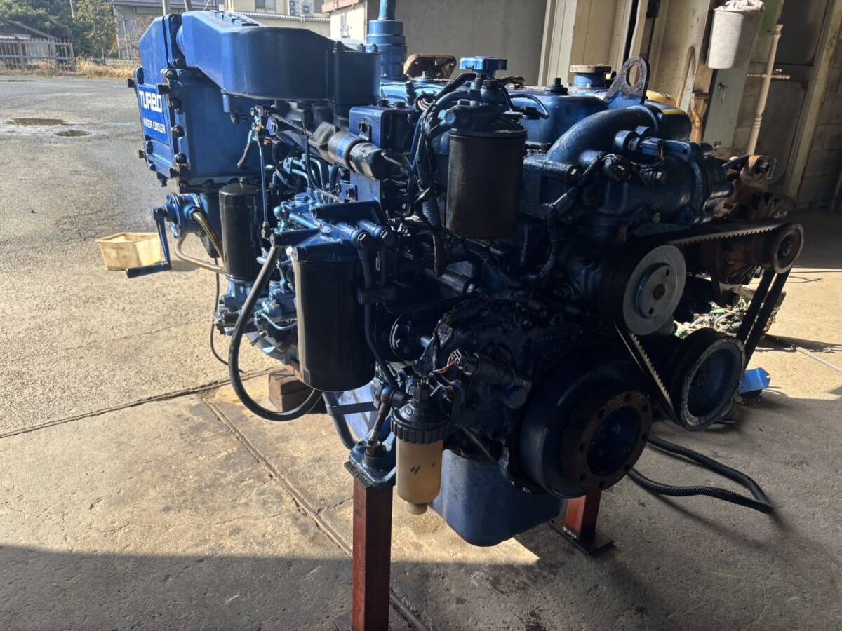いすゞ船内機 UM6BG1TCX2 285馬力 最大350馬力 減速比:2.91 いすゞ船内機 UM6BG1TCX2 285馬力 最大350馬力 減速比:2.91
