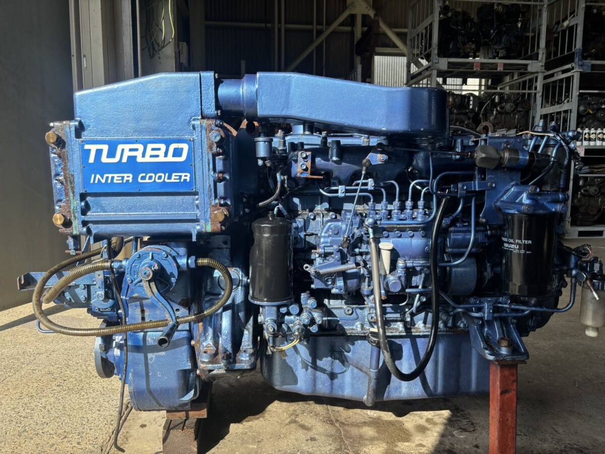 いすゞ船内機 UM6BG1TCX2 285馬力 最大350馬力 減速比:2.91 いすゞ船内機 UM6BG1TCX2 285馬力 最大350馬力 減速比:2.91