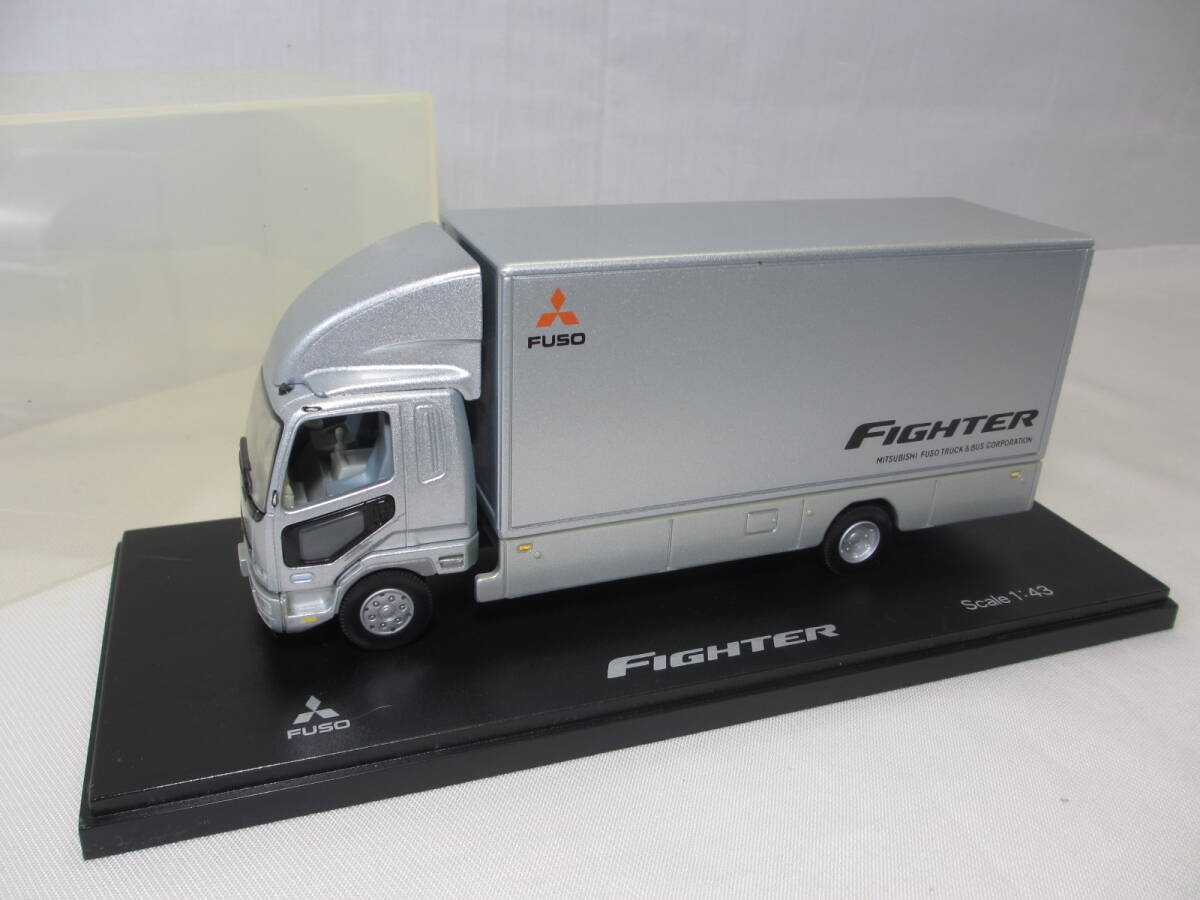 V27◇ミニカー 三菱 FUSO FIGHTER ファイター◇1/43 シルバー◇大型トラック◇送料700円◇