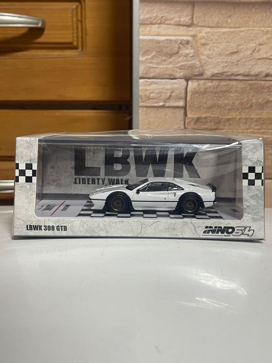 即決　送料無料　INNO 64 LBWK 308 GTB ホワイトINNO ferrari 308 GTB inno LB 308 GTB inno フェラーリINNO リバティーウォーク