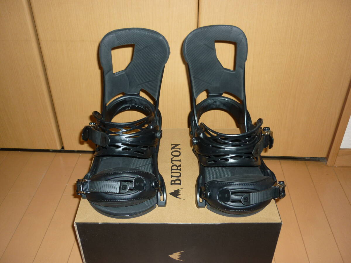 CAREL　バインティング　BURTOM　サイズM　　黒　中古品