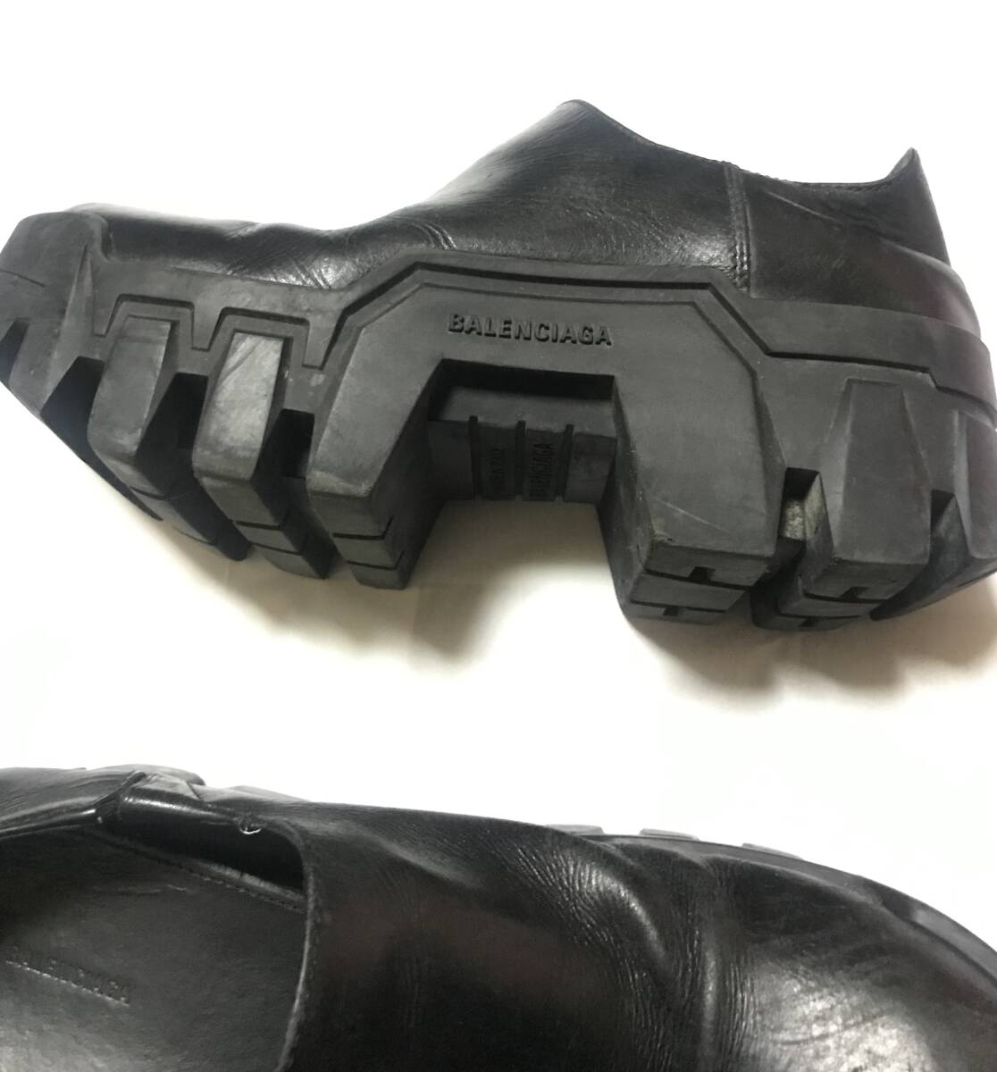 バレンシアガ ミニブーツ ブルドーザー balenciaga bulldozer バレンシアガ ミニブーツ ブルドーザー balenciaga bulldozer