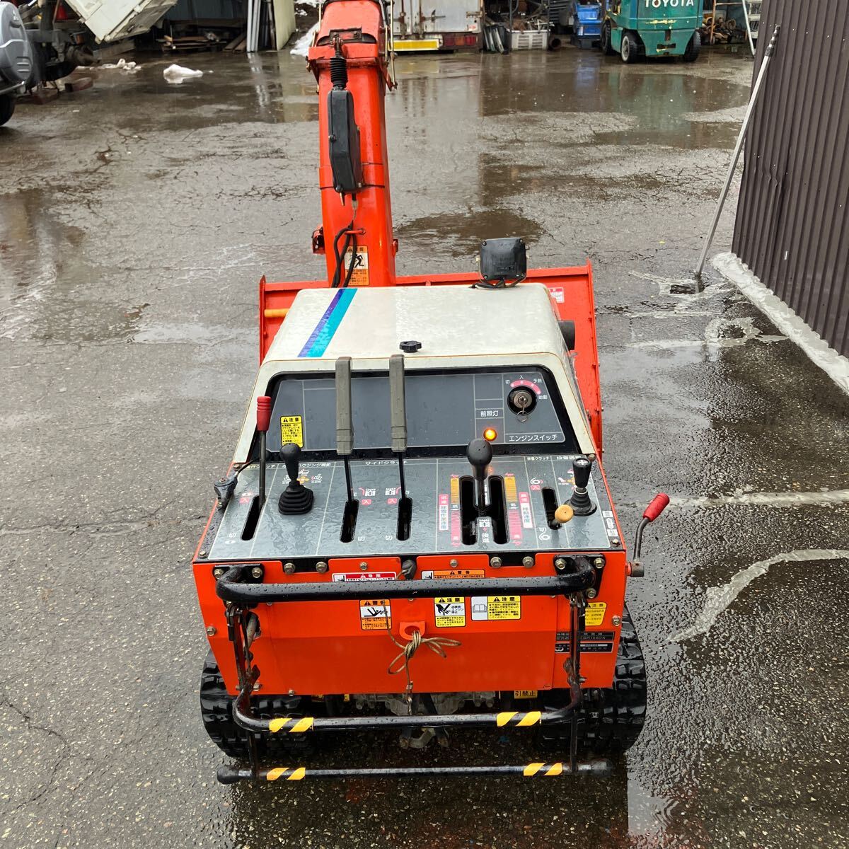 除雪機 クボタ KSR104 ローリング 電動シューター 整備済み 除雪機 クボタ KSR104 ローリング 電動シューター 整備済み