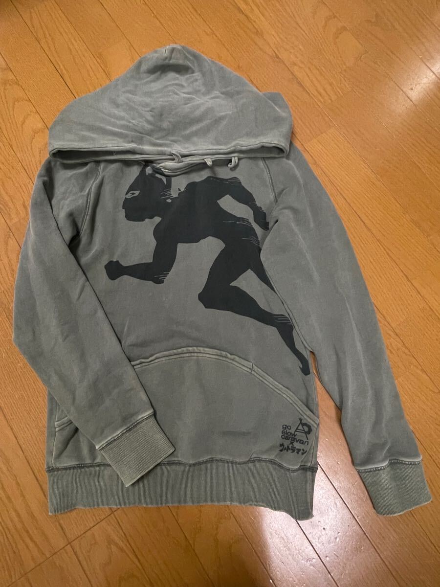 go slow caravan ゴースローキャラバン x ウルトラマン パーカー カーキ　サイズ　1_画像1